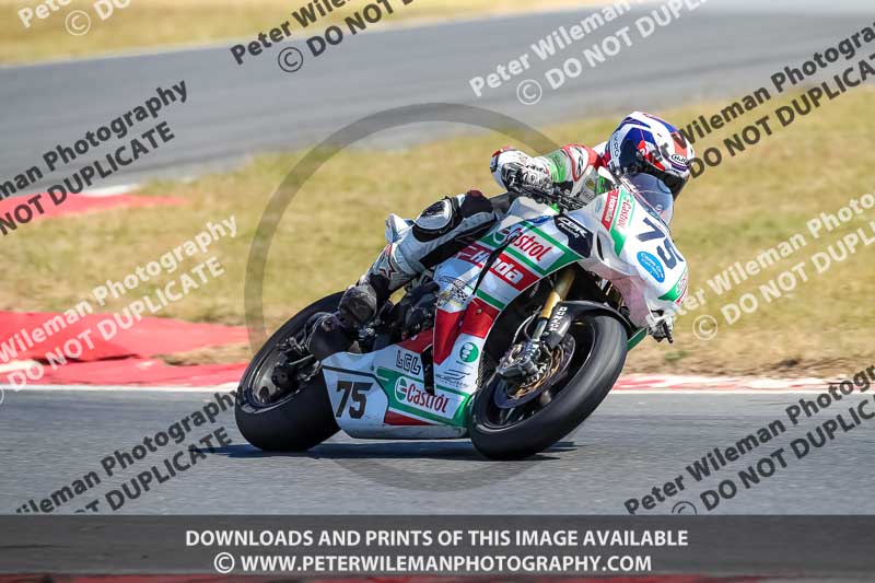 enduro digital images;event digital images;eventdigitalimages;no limits trackdays;peter wileman photography;racing digital images;snetterton;snetterton no limits trackday;snetterton photographs;snetterton trackday photographs;trackday digital images;trackday photos
